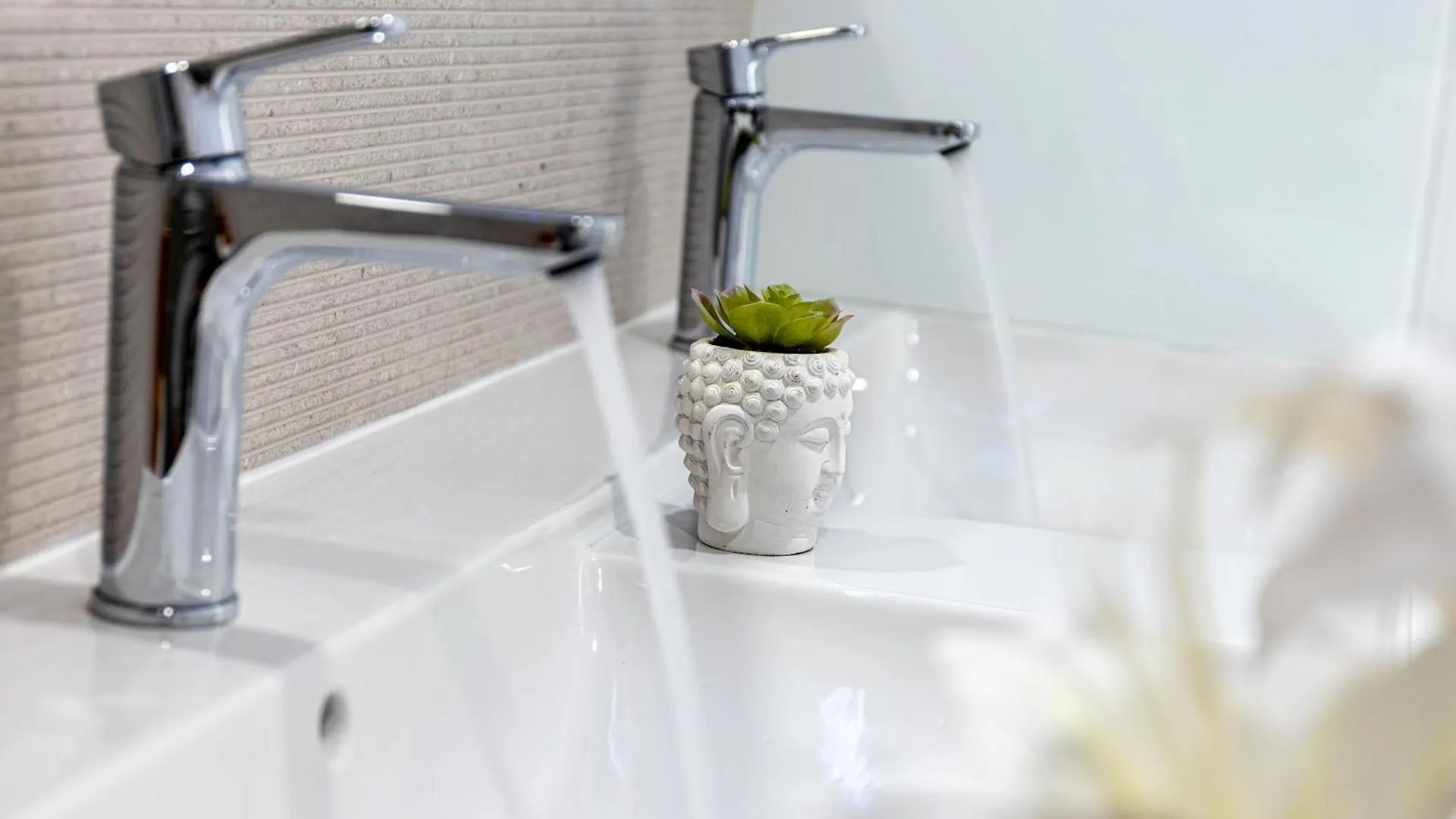 - Gongora Comfort Luxury Suites - Granada Spain