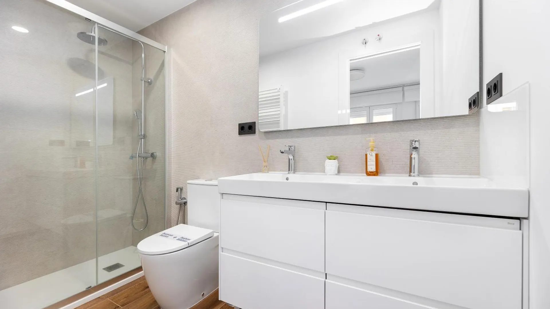 - Gongora Comfort Luxury Suites - Granada 0*,  Spain